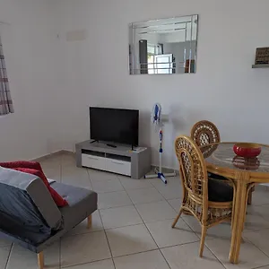 Apartment Vila Cabral 1 Bed Apt - Wi-fi & Air Con Included, Sal Rei